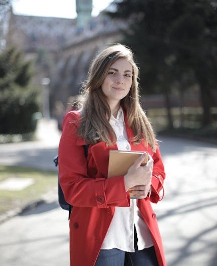 Купить диплом экономиста в Рефтинском