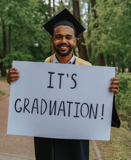 Купить диплом маркетолога в Волжске